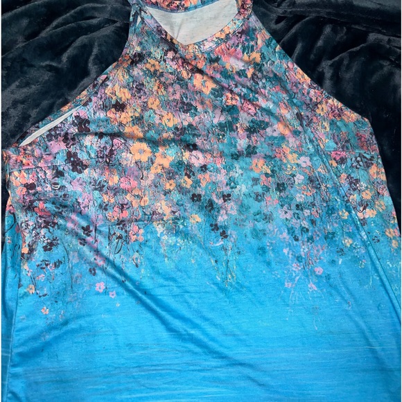 speciality boutique Tops - Cute tank BNWOT XXL